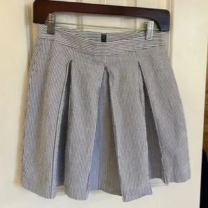 Uniqlo Skirts Uniqlo Seersucker Pleated Mini Skirt Poshmark